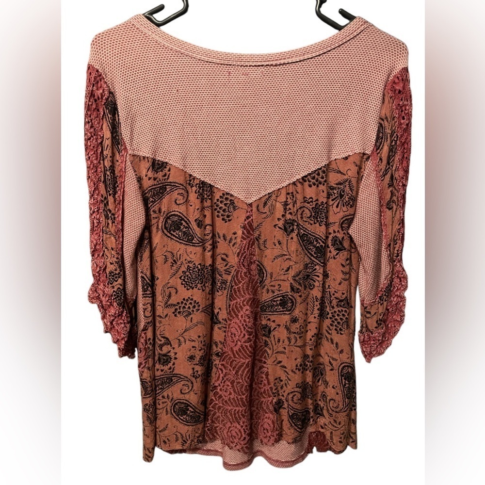 Gimmicks by BKE blouse for women size: S - Picture 3 of 7